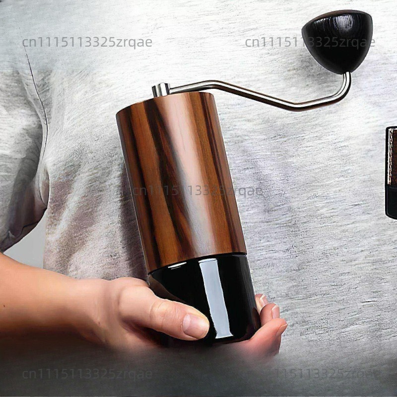 Macinacaffè Manuale Commander  - Burr Hand Grinder recensione e prezzo